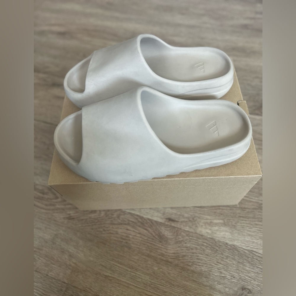 Yeezy slides pure